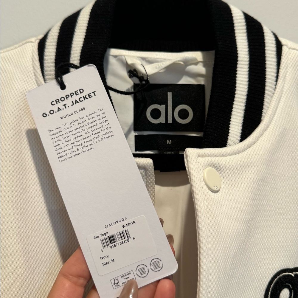 ALO Yoga Cropped GOAT Jacket Varsity Coat Ivory G.O.A.T. Logo Long Sleeve New M